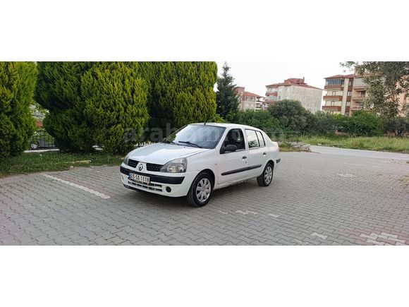 Soma'da Renault Clio 1.4 2005 Model 150 binde