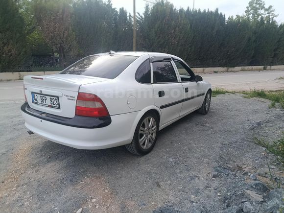 Galeriden Opel Vectra 2.0 GLS 1996 Model Konya