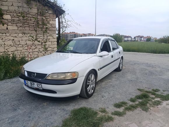 Galeriden Opel Vectra 2.0 GLS 1996 Model Konya