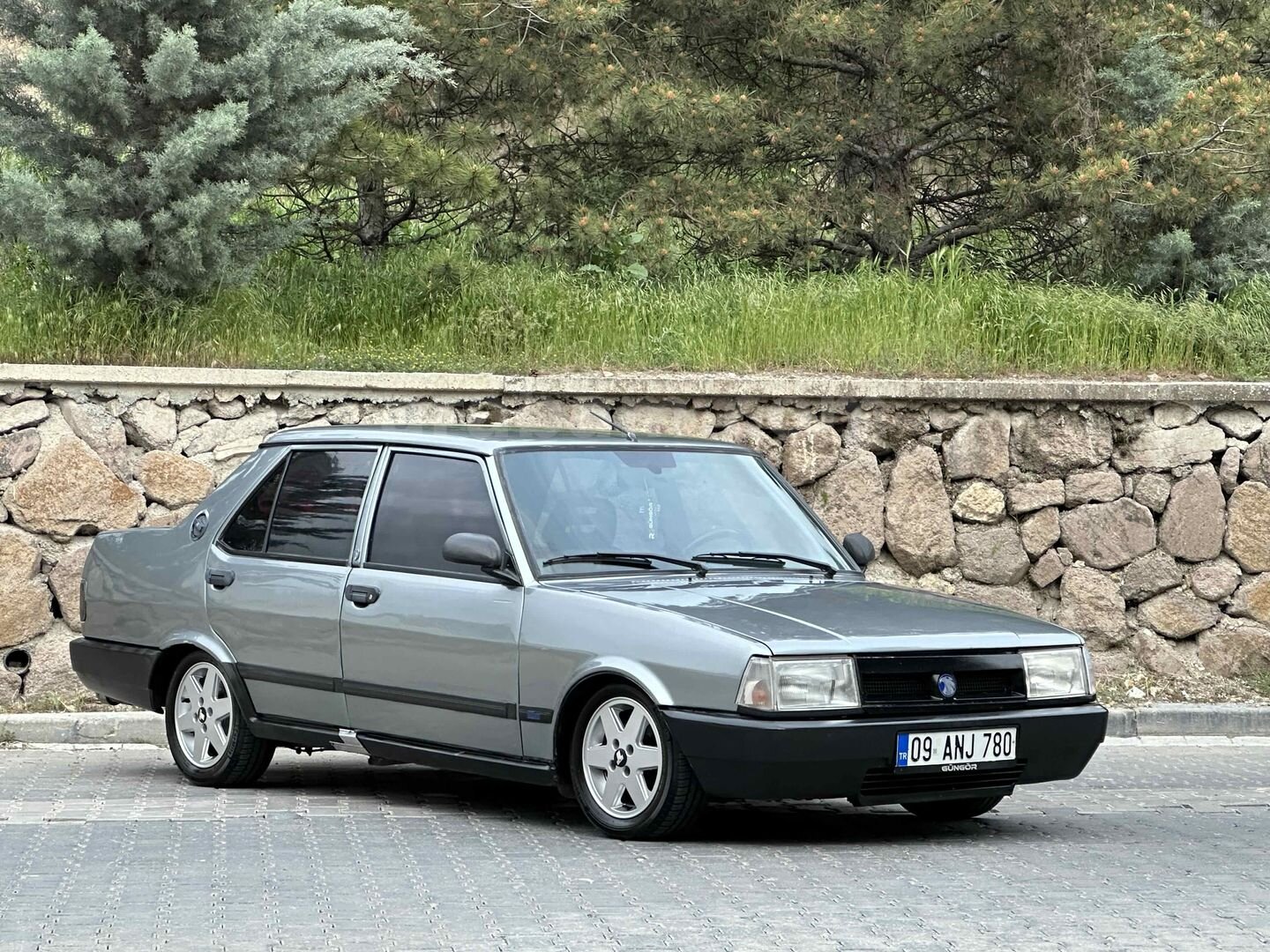 Galeriden Tofaş Şahin 1.4 2000 Model Ankara 240.000 km Gri (Gümüş) 3