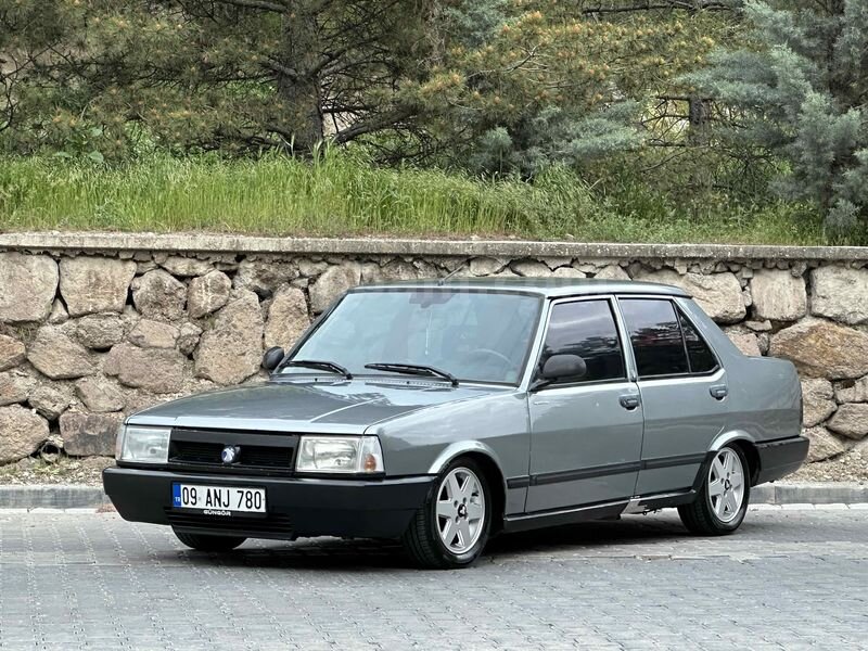 Galeriden Tofaş Şahin 1.4 2000 Model Ankara 240.000 km Gri (Gümüş)