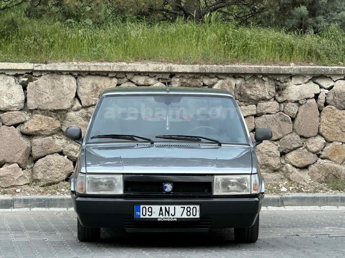 Galeriden Tofaş Şahin 1.4 2000 Model Ankara 240.000 km Gri (Gümüş) 2