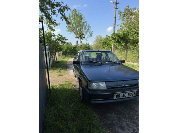 Sahibinden Renault R 9 1.4 Broadway RL 2000 Model  390.000 km Mavi