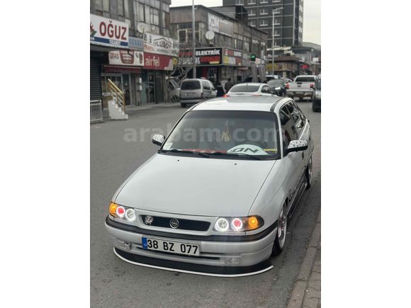 Opel astra f hatasız değişensiz tramersiz boncuk ??