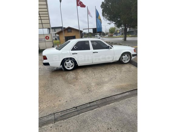 Sahibinden Mercedes - Benz E 200 1986 Model Denizli 573.000 km