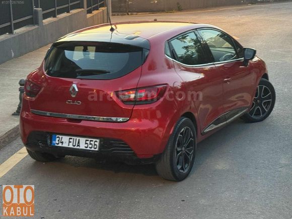 RENAULT CLİO OTOMATİK 180 KM TESLA EKRAN ÇELİK JANT