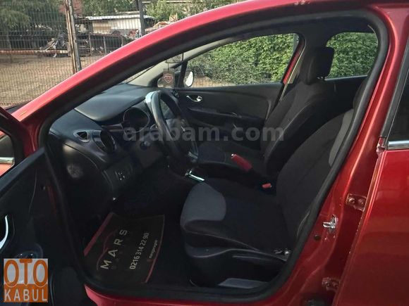 RENAULT CLİO OTOMATİK 180 KM TESLA EKRAN ÇELİK JANT