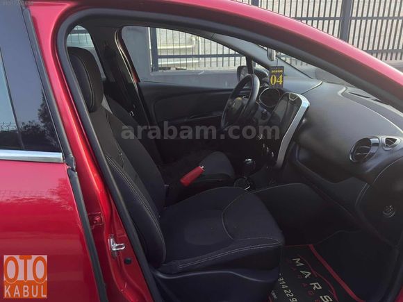RENAULT CLİO OTOMATİK 180 KM TESLA EKRAN ÇELİK JANT