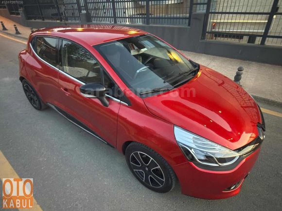 RENAULT CLİO OTOMATİK 180 KM TESLA EKRAN ÇELİK JANT