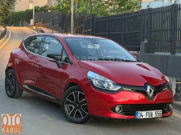 RENAULT CLİO OTOMATİK 180 KM TESLA EKRAN ÇELİK JANT