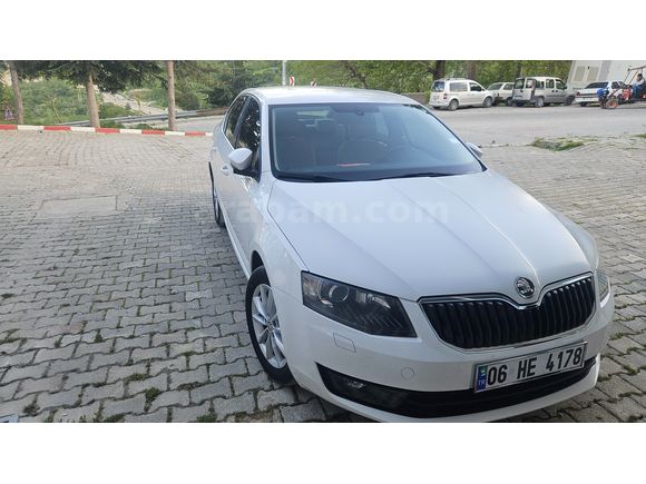  Orjinal 136.000 Km hatasiz boyasiz hasar kayitsiz Octavia Elegans Cr
