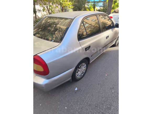 Sahibinden Acil satılık Hyundai Accent 1.5 CRDi Admire 2002 Model