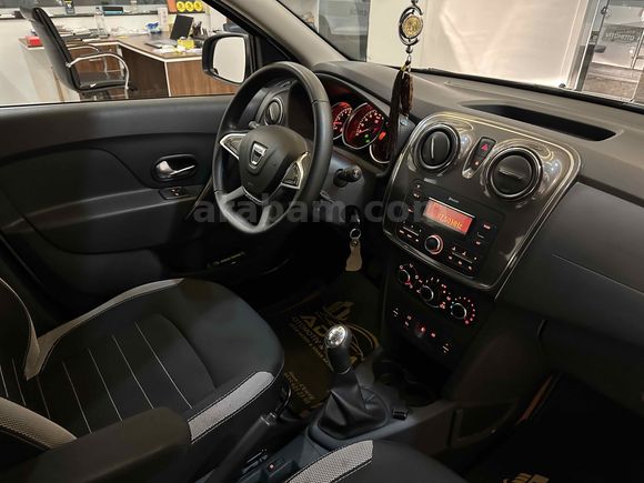 Galeriden Dacia Sandero 1.5 dCi Stepway 2018 Model Antalya