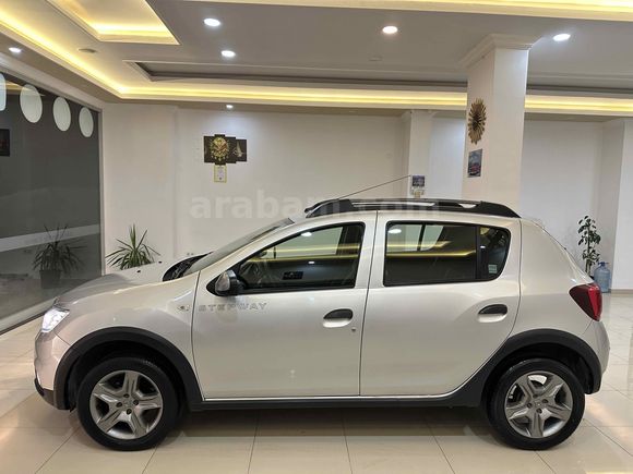 Galeriden Dacia Sandero 1.5 dCi Stepway 2018 Model Antalya
