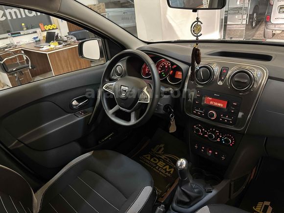 Galeriden Dacia Sandero 1.5 dCi Stepway 2018 Model Antalya