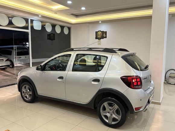 Galeriden Dacia Sandero 1.5 dCi Stepway 2018 Model Antalya