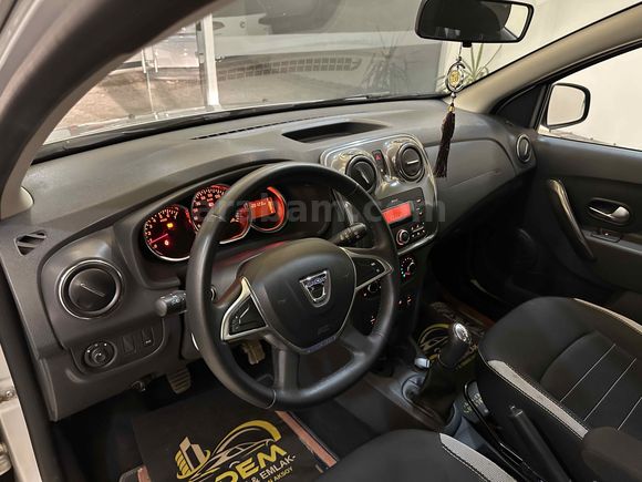 Galeriden Dacia Sandero 1.5 dCi Stepway 2018 Model Antalya