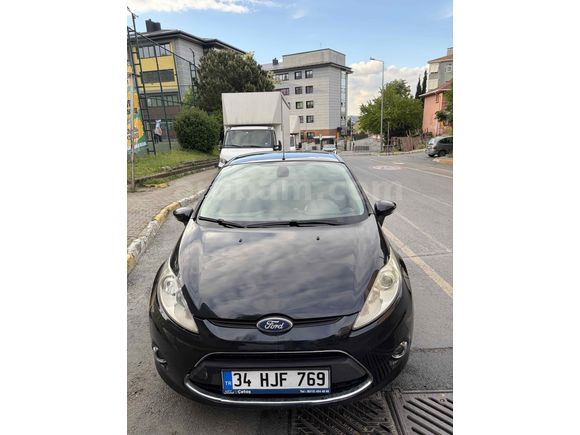 Sahibinden Ford Fiesta 1.4 TDCi Titanium X 2011 Model  269.000 km Siyah