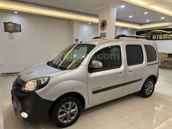 Galeriden Renault Kangoo Multix 1.5 dCi Extreme 2015 Model Antalya