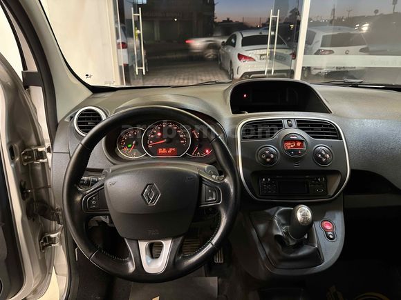 Galeriden Renault Kangoo Multix 1.5 dCi Extreme 2015 Model Antalya