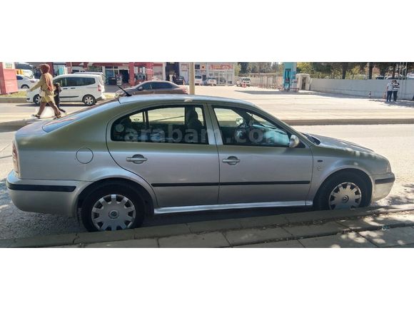 Sahibinden Skoda Octavia 1.6 Ambiente 2004 Model