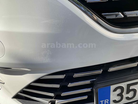 Sahibinden Renault Megane 1.3 TCe Joy 2021 Model İzmir 38.600 km Beyaz