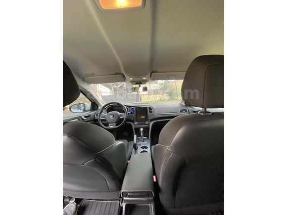 Sahibinden Renault Megane 1.3 TCe Joy 2021 Model İzmir 38.600 km Beyaz