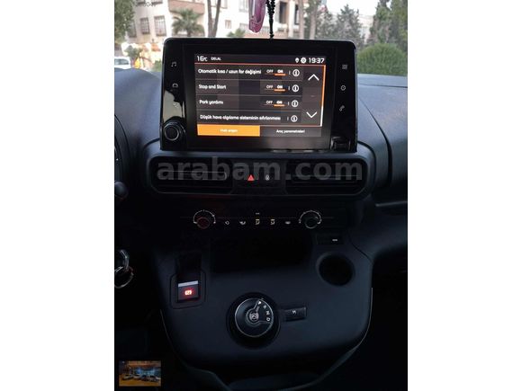 2021 BERLİNGO 1.5HDİ OTOMATİK 93KM TERTEMİZ MASRAFSIZ