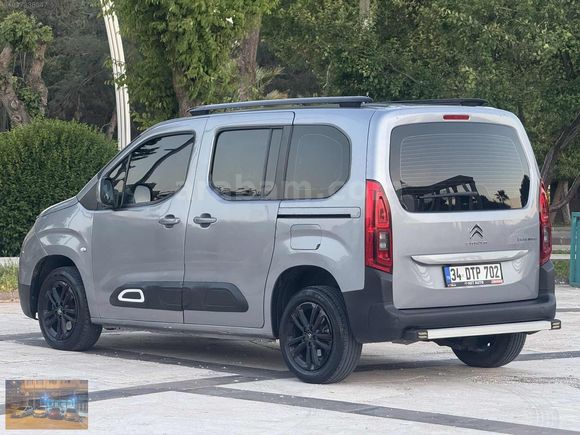 2021 BERLİNGO 1.5HDİ OTOMATİK 93KM TERTEMİZ MASRAFSIZ