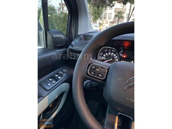 2021 BERLİNGO 1.5HDİ OTOMATİK 93KM TERTEMİZ MASRAFSIZ