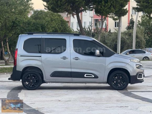 2021 BERLİNGO 1.5HDİ OTOMATİK 93KM TERTEMİZ MASRAFSIZ