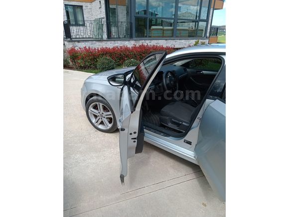 178 kmJetta 1.2 TSi Trendline 2012 Model