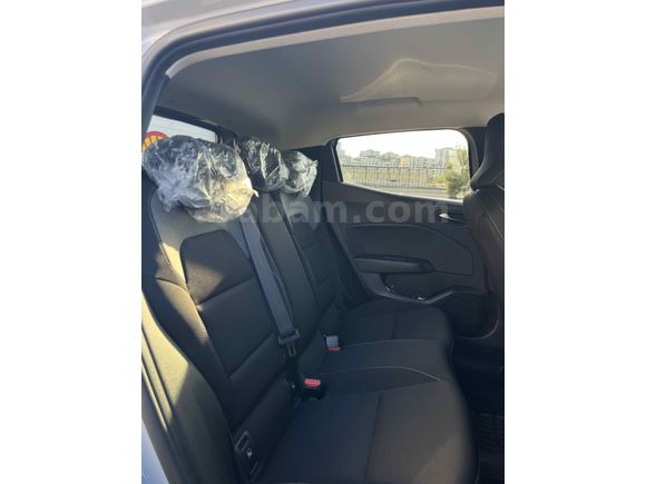 Sahibinden Renault Clio 1.0 TCe Evolution 2025 Model 