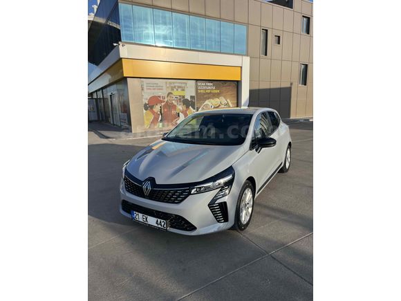 Sahibinden Renault Clio 1.0 TCe Evolution 2025 Model 