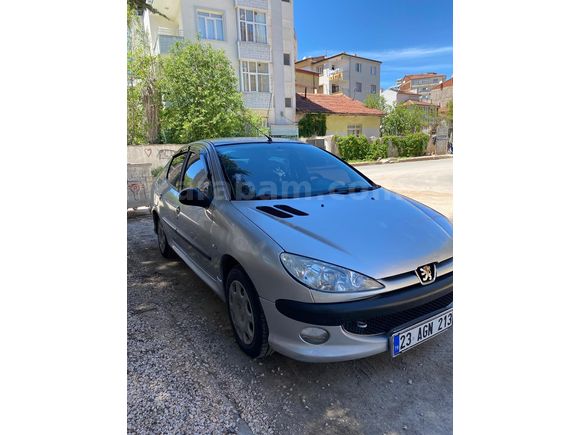 Sahibinden Peugeot 206 1.4 Comfort 2009 Model