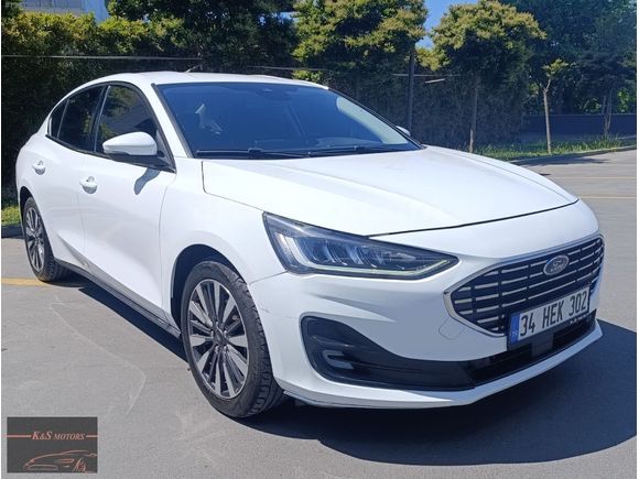 KS MOTORS 2023 FORD FOCUS 1.5 EcoBlu TİTANİUM DİZEL OTOMATİK