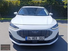 KS MOTORS 2023 FORD FOCUS 1.5 EcoBlu TİTANİUM DİZEL OTOMATİK