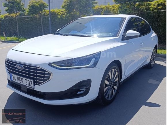 KS MOTORS 2023 FORD FOCUS 1.5 EcoBlu TİTANİUM DİZEL OTOMATİK