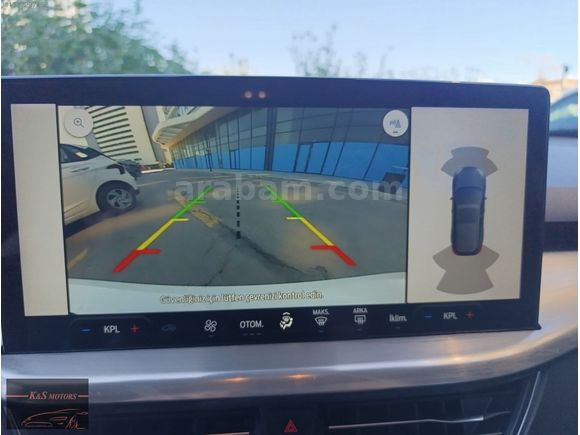 KS MOTORS 2023 FORD FOCUS 1.5 EcoBlu TİTANİUM DİZEL OTOMATİK