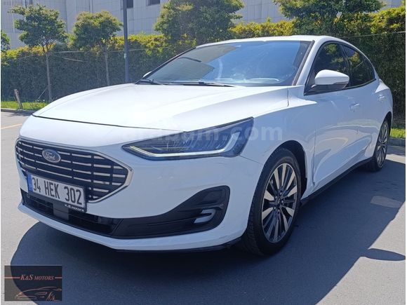 KS MOTORS 2023 FORD FOCUS 1.5 EcoBlu TİTANİUM DİZEL OTOMATİK