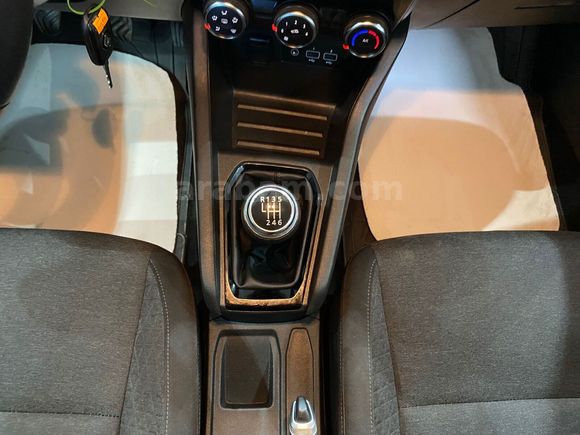 otomobil Renault Clio 1.0 TCe Touch