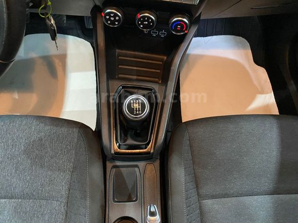 otomobil Renault Clio 1.0 TCe Touch