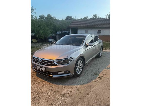 Sahibinden Volkswagen Passat 1.6 TDi BlueMotion Trendline 2015 Model  215.000 km Gri
