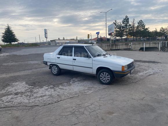 Sahibinden Renault R 9 1.4 Broadway 1993 Model