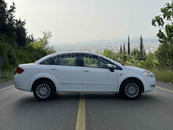 SAHİBİNDEN LİNEA EURO 5  MOTOR  95 HP BEYAZ 