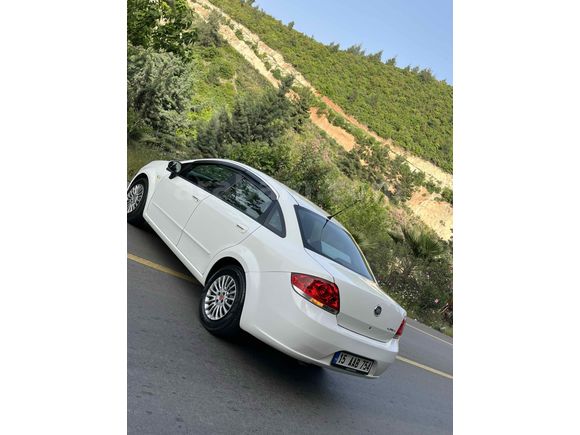 SAHİBİNDEN LİNEA EURO 5  MOTOR  95 HP BEYAZ 