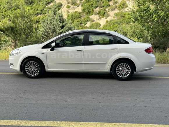 SAHİBİNDEN LİNEA EURO 5  MOTOR  95 HP BEYAZ 