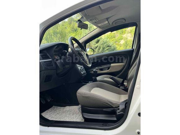 SAHİBİNDEN LİNEA EURO 5  MOTOR  95 HP BEYAZ 