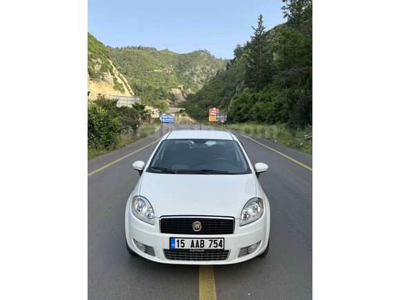 SAHİBİNDEN LİNEA EURO 5  MOTOR  95 HP BEYAZ 
