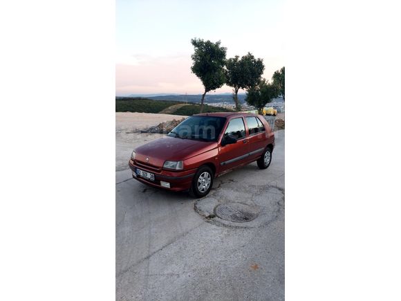 Sahibinden Renault Clio 1.4 RT 1996 Model